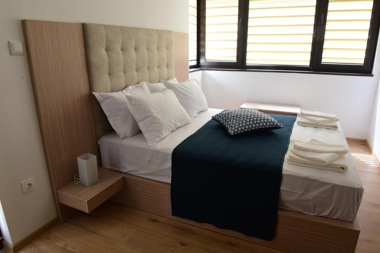 Hotel Active Apartments Targovisjte Buitenkant foto