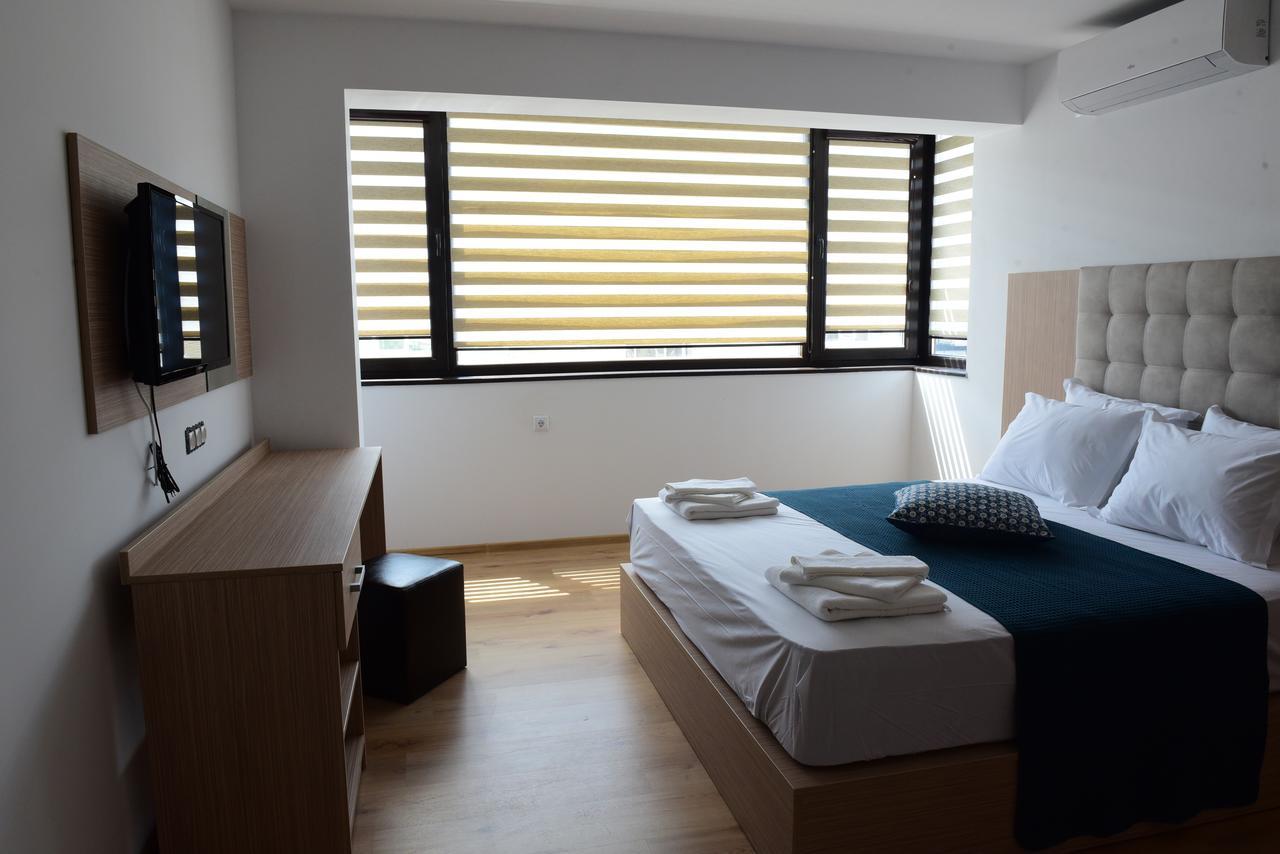 Hotel Active Apartments Targovisjte Buitenkant foto
