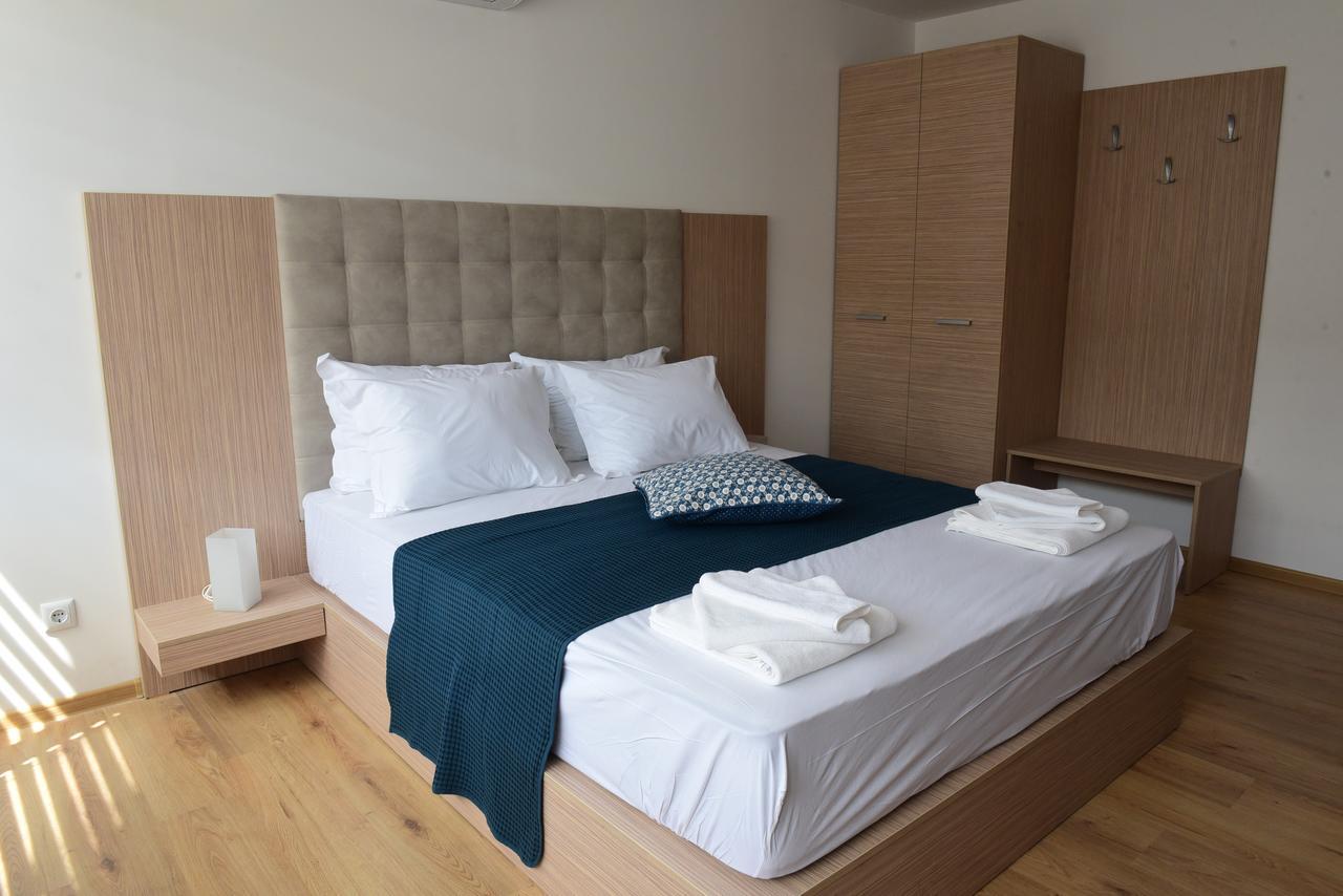 Hotel Active Apartments Targovisjte Buitenkant foto